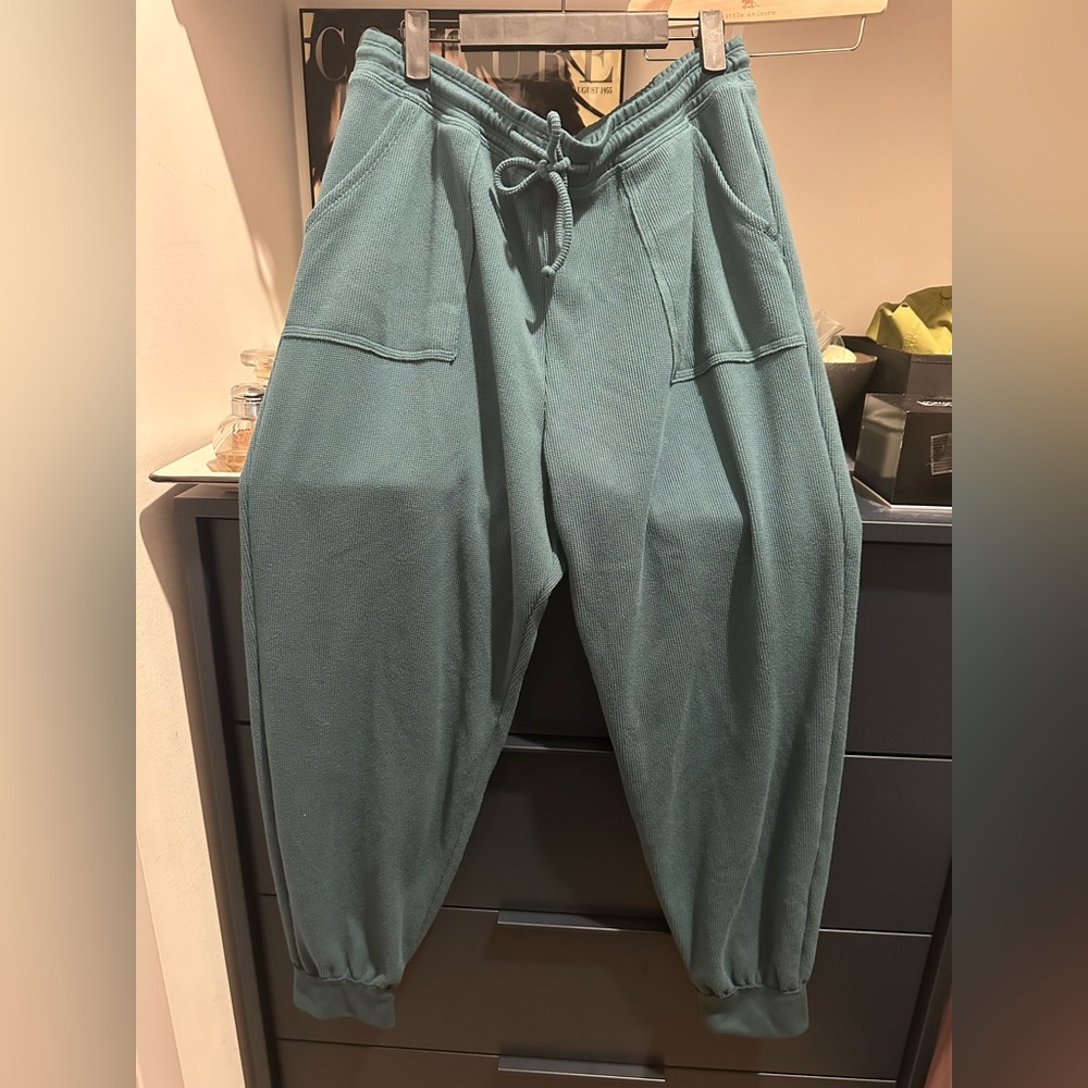 Gilly Hicks waffle joggers SZ XL turquoise color
